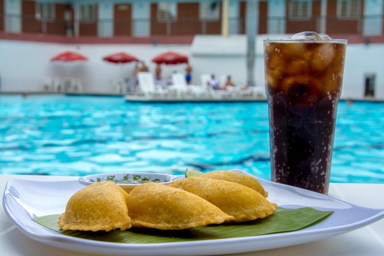 Hotel La Luna Santiago de Cali Zewnętrze zdjęcie